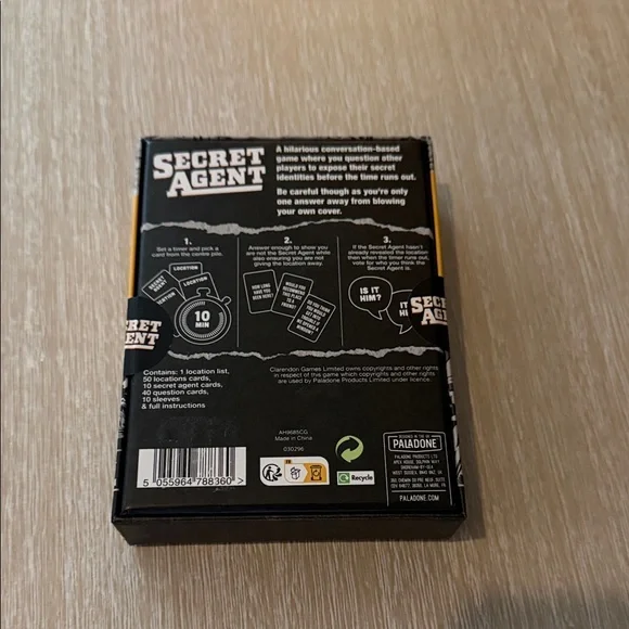 Paladone Secret Agent Game * New in Box * Strategy & Family Fun - Picture 3 of 6